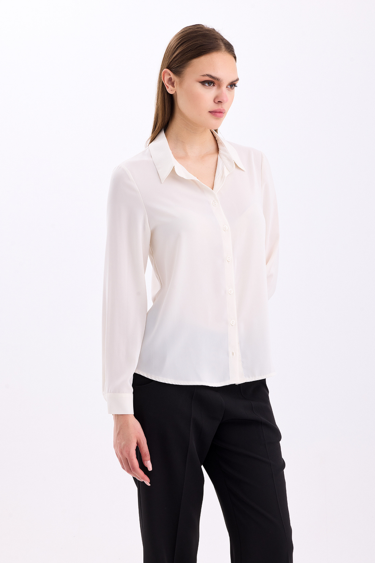 Düğmeli Basic Gömlek 2010