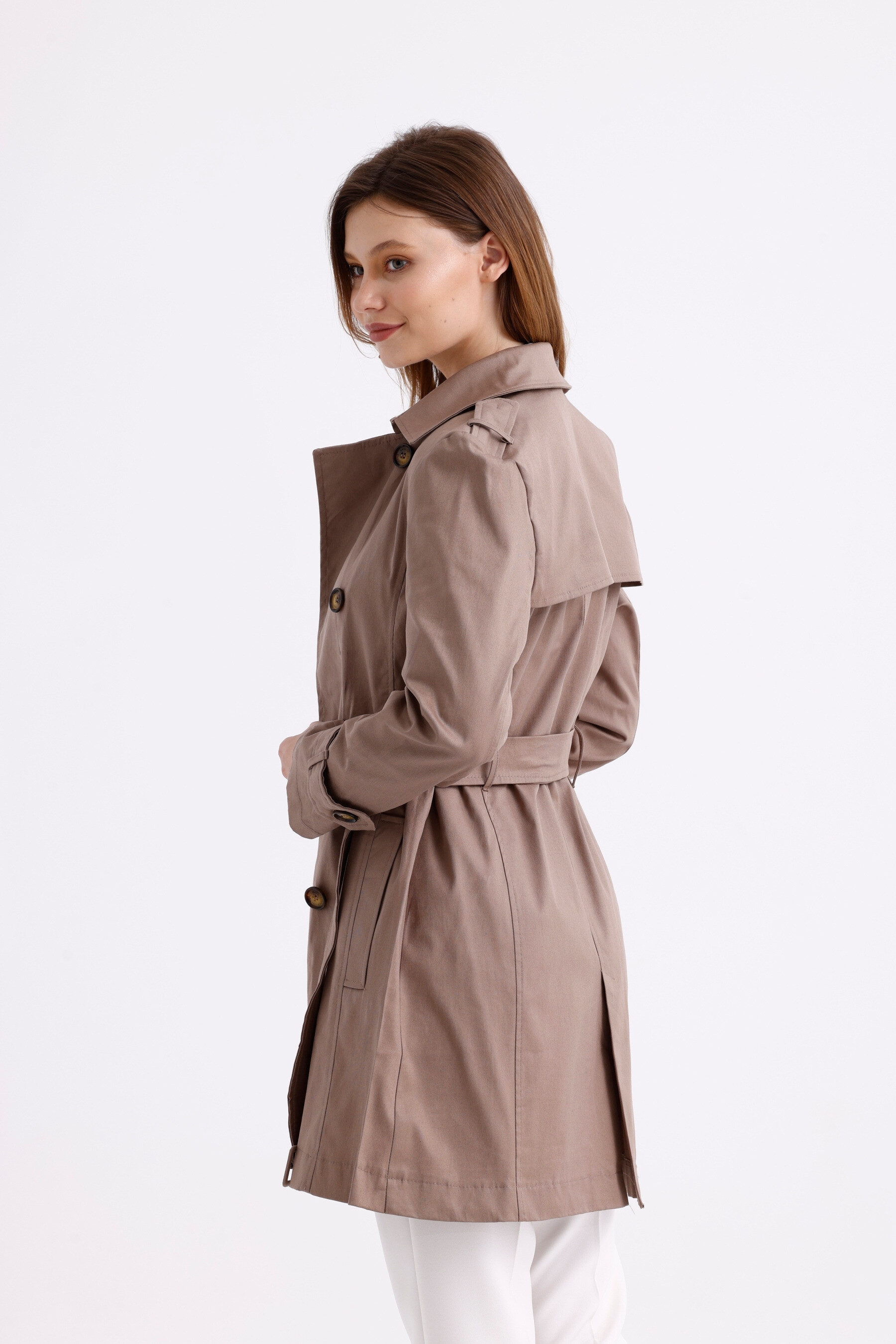 Pastelastore%20Esnek%20Pamuk%20Gabardin%20Kısa%20(80cm)%20Omuz%20Apoletli%20Kemerli%20Kadın%20Trençkot%201120