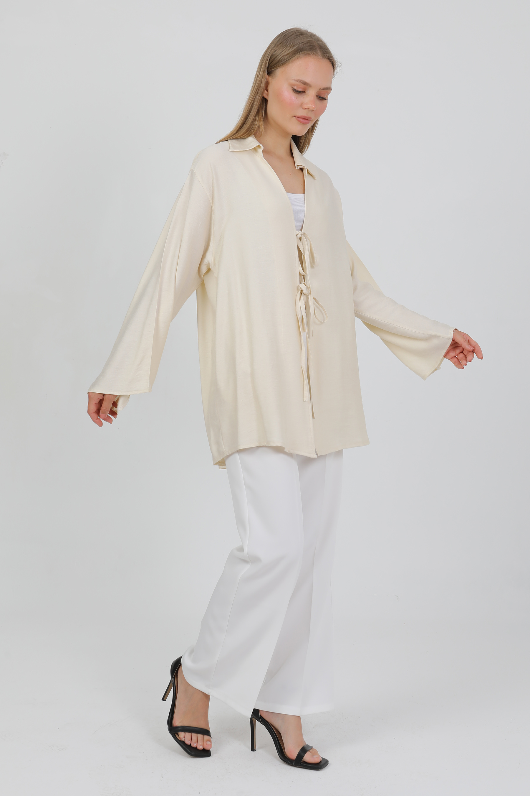 Doğal%20Viskon%20Kumaş%20Cepli%20Bağcıklı%20Kadın%20Kimono%201167%20–%20Hafif,%20Dökümlü,%20Akışkan,%20Yazlık%20Model