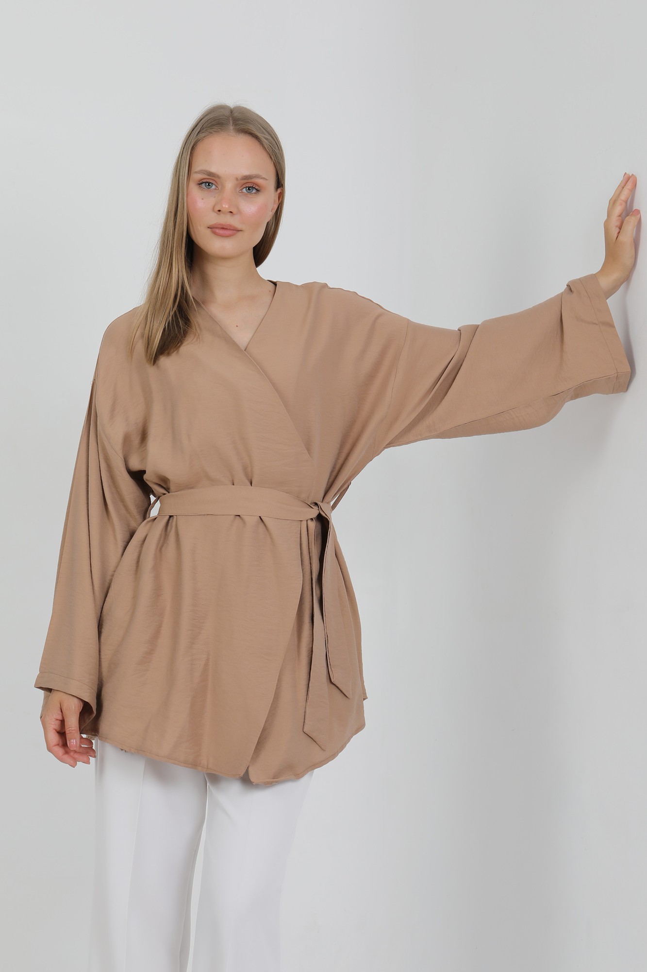 Doğal Viskon Kumaş Cepli Kemerli Kadın Kimono 1168 – Yakasız, Hafif, Dökümlü, Yazlık Model