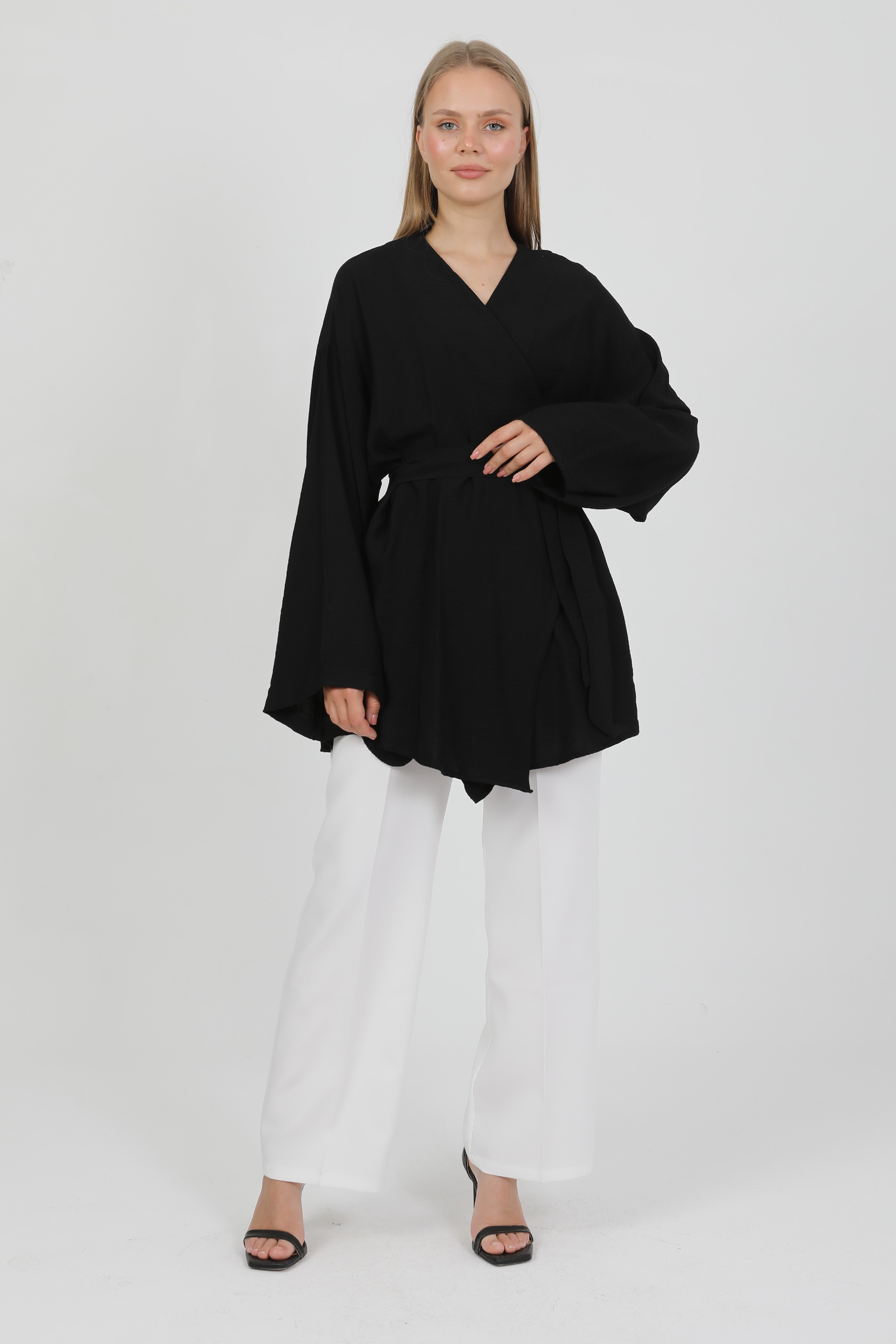 Doğal%20Viskon%20Kumaş%20Cepli%20Kemerli%20Kadın%20Kimono%201168%20–%20Yakasız,%20Hafif,%20Dökümlü,%20Yazlık%20Model