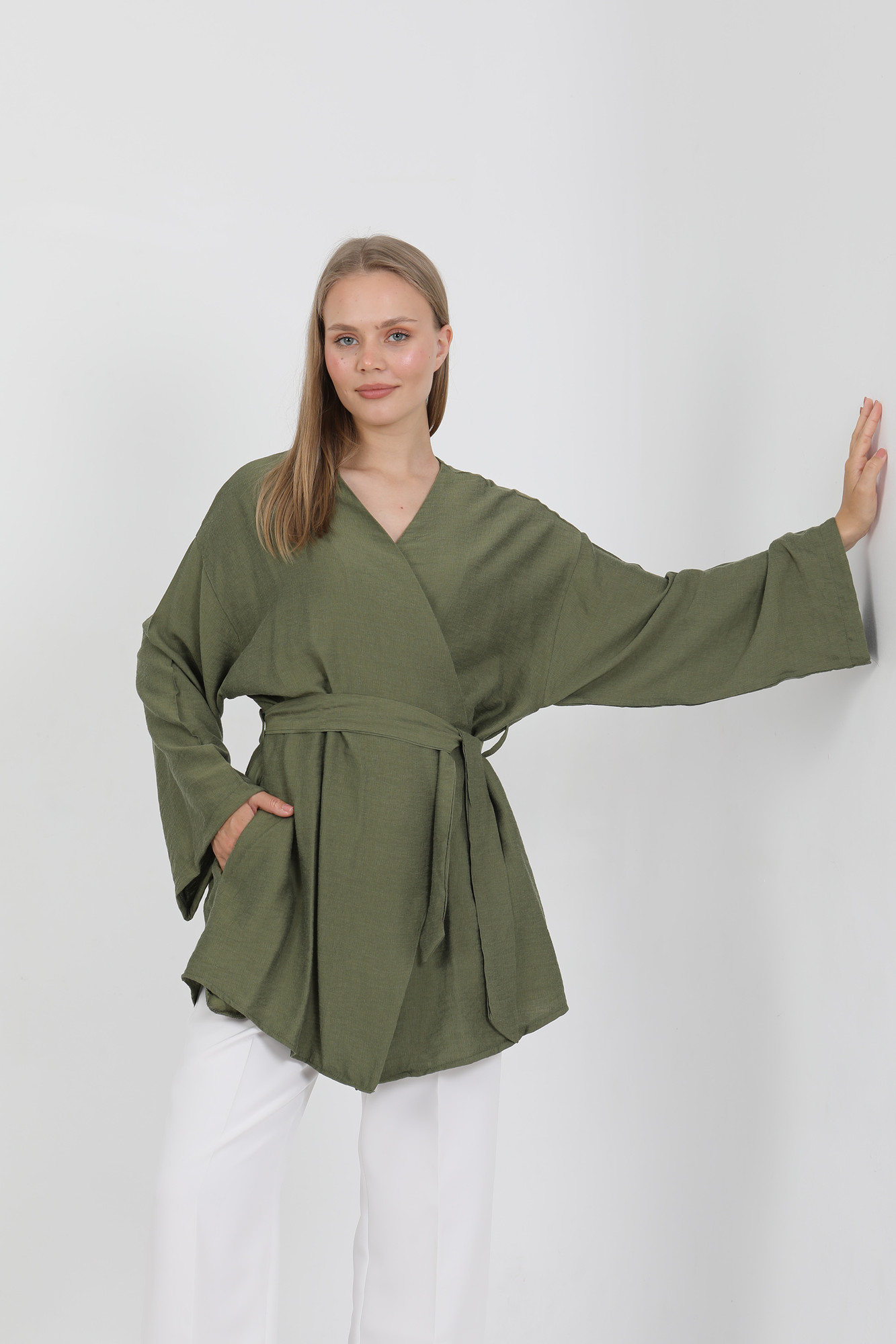 Doğal Viskon Kumaş Cepli Kemerli Kadın Kimono 1168 – Yakasız, Hafif, Dökümlü, Yazlık Model