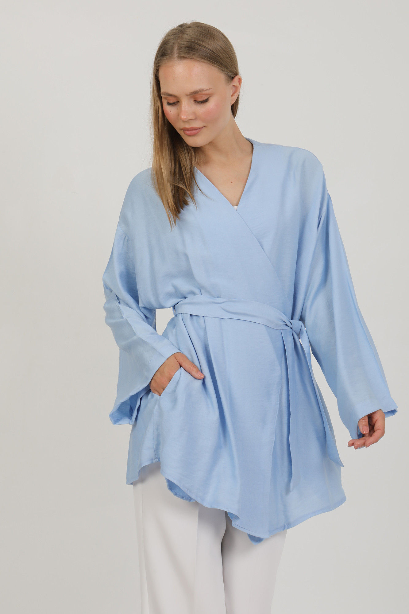 Doğal Viskon Kumaş Cepli Kemerli Kadın Kimono 1168 – Yakasız, Hafif, Dökümlü, Yazlık Model