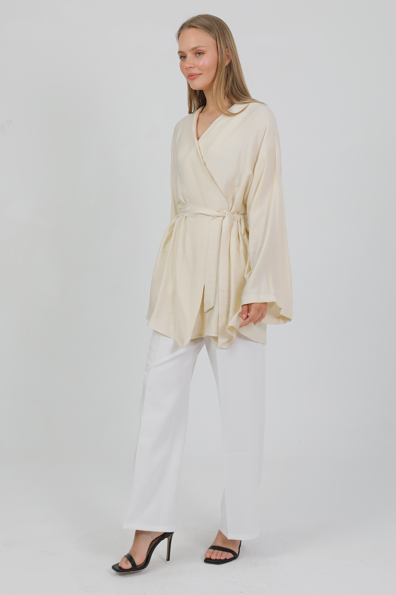 Doğal Viskon Kumaş Cepli Kemerli Kadın Kimono 1168 – Yakasız, Hafif, Dökümlü, Yazlık Model