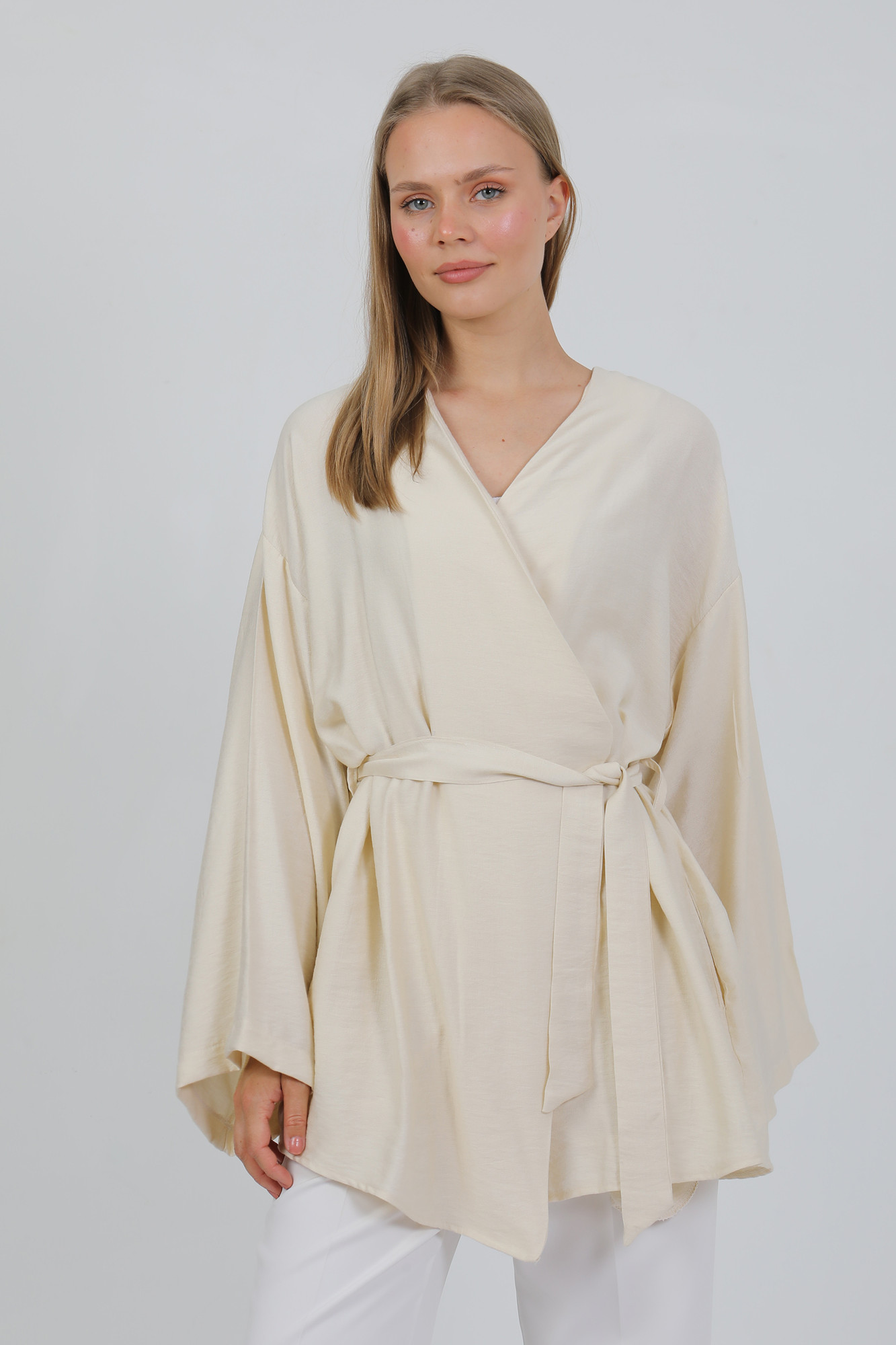 Doğal Viskon Kumaş Cepli Kemerli Kadın Kimono 1168 – Yakasız, Hafif, Dökümlü, Yazlık Model