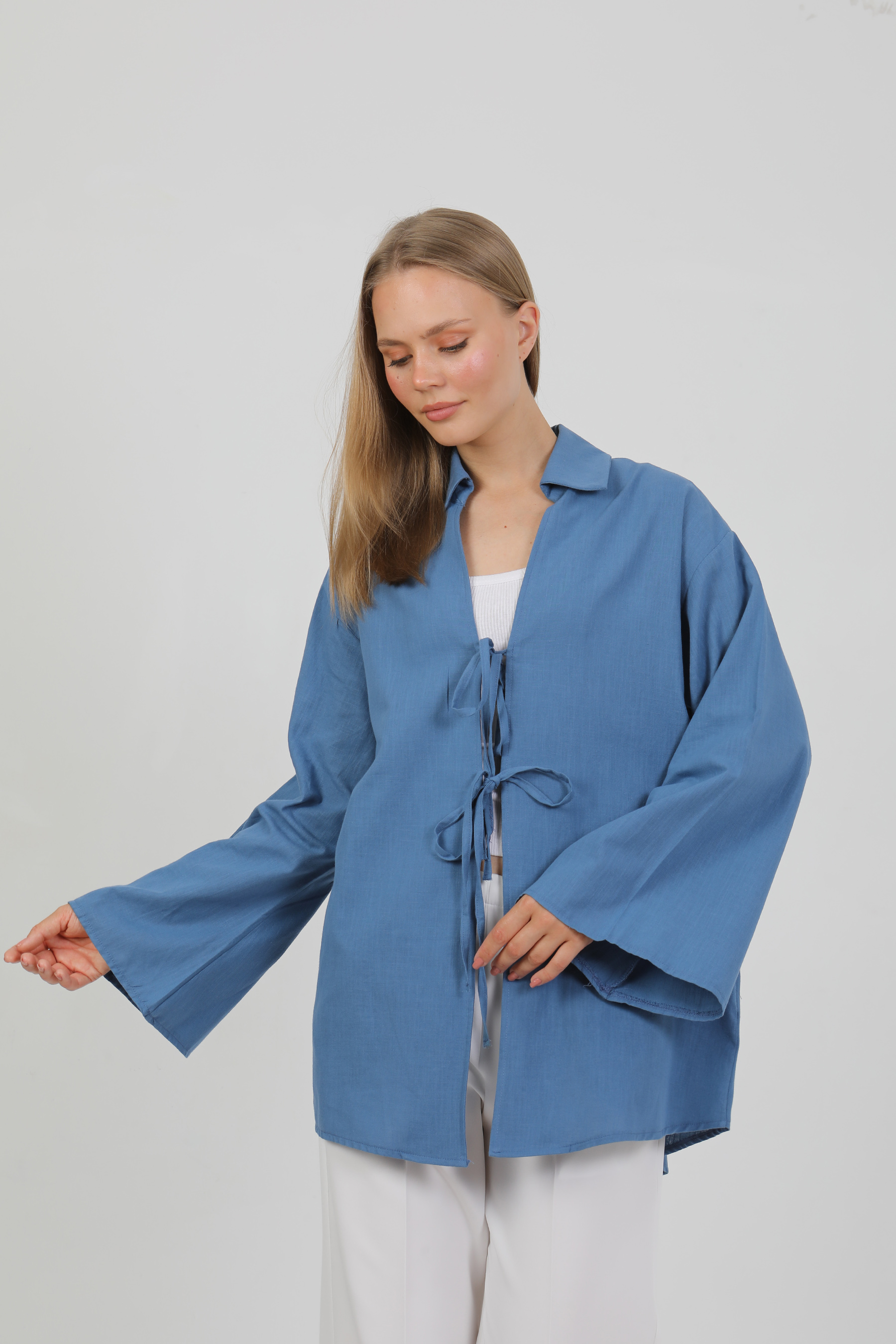 %100%20Pamuk%20Keten%20Cepli%20Bağcıklı%20Kadın%20Kimono%201165%20–%20Gömlek%20Yaka,%20Nefes%20Alan%20Kumaş