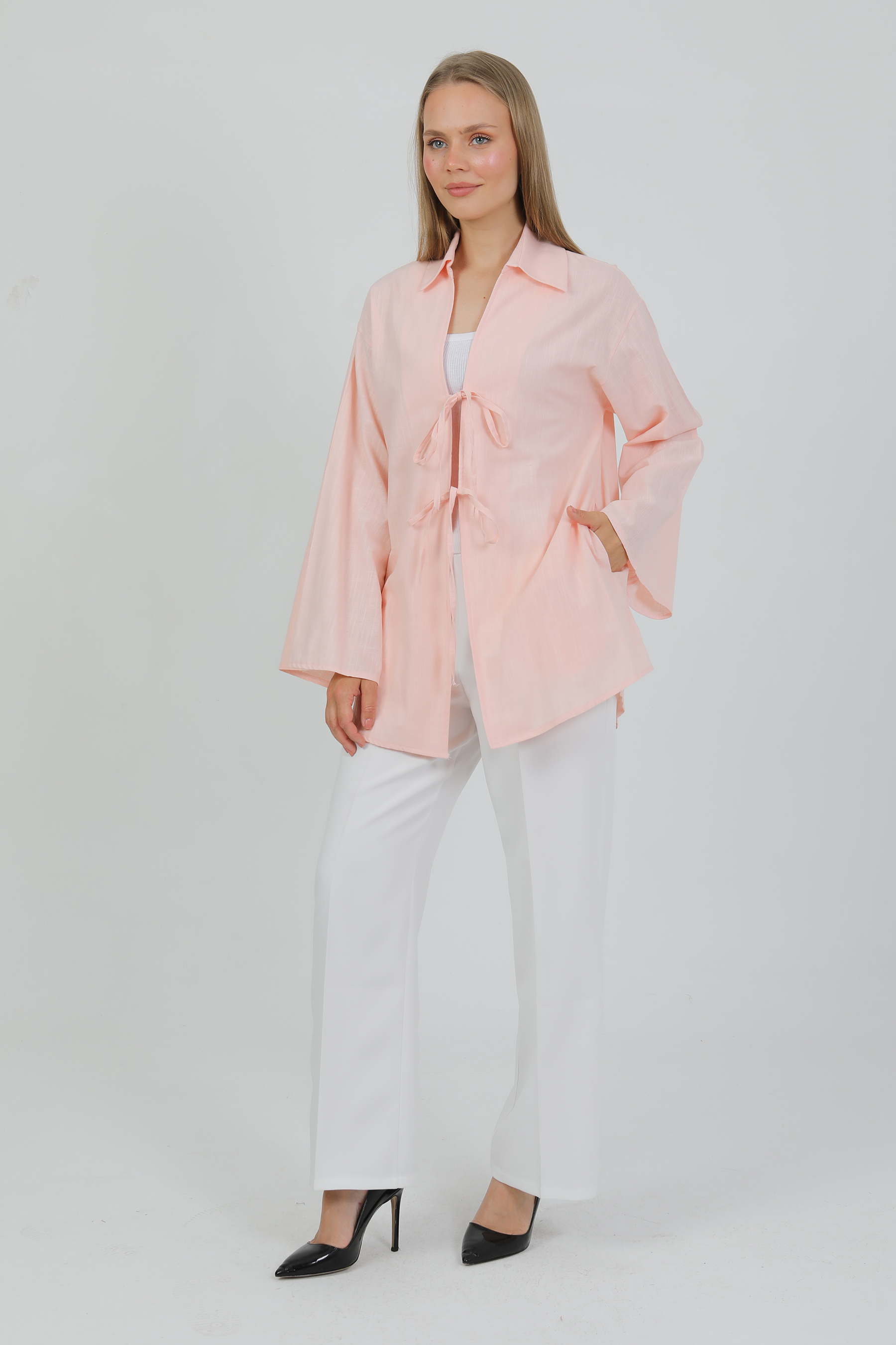 %100%20Pamuk%20Keten%20Cepli%20Bağcıklı%20Kadın%20Kimono%201165%20–%20Gömlek%20Yaka,%20Nefes%20Alan%20Kumaş