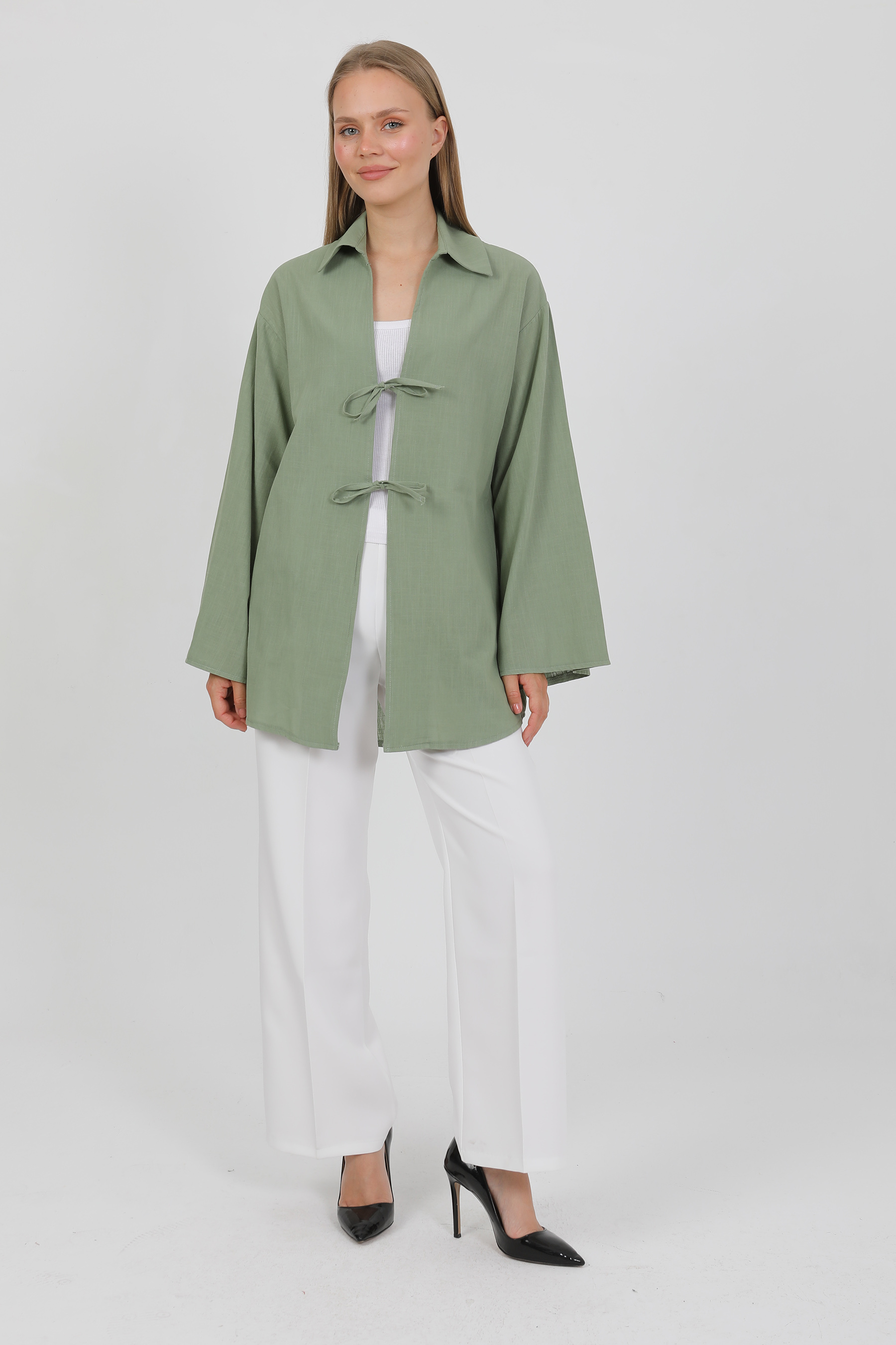 %100%20Pamuk%20Keten%20Cepli%20Bağcıklı%20Kadın%20Kimono%201165%20–%20Gömlek%20Yaka,%20Nefes%20Alan%20Kumaş