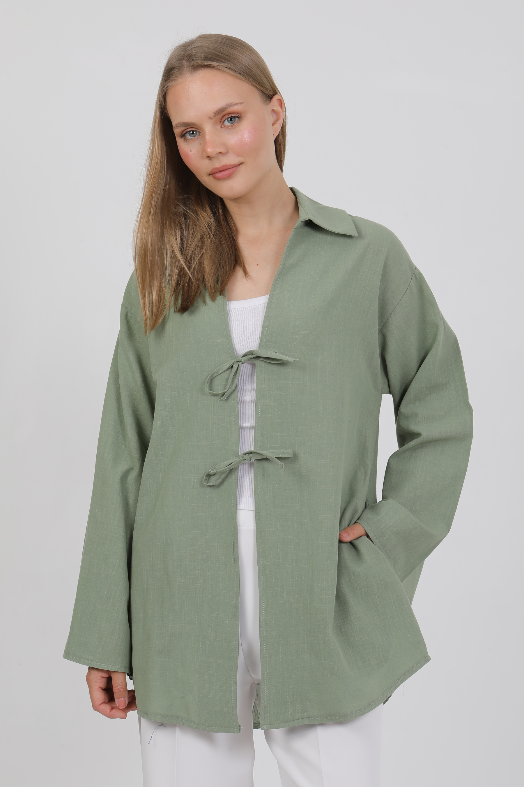 %100%20Pamuk%20Keten%20Cepli%20Bağcıklı%20Kadın%20Kimono%201165%20–%20Gömlek%20Yaka,%20Nefes%20Alan%20Kumaş