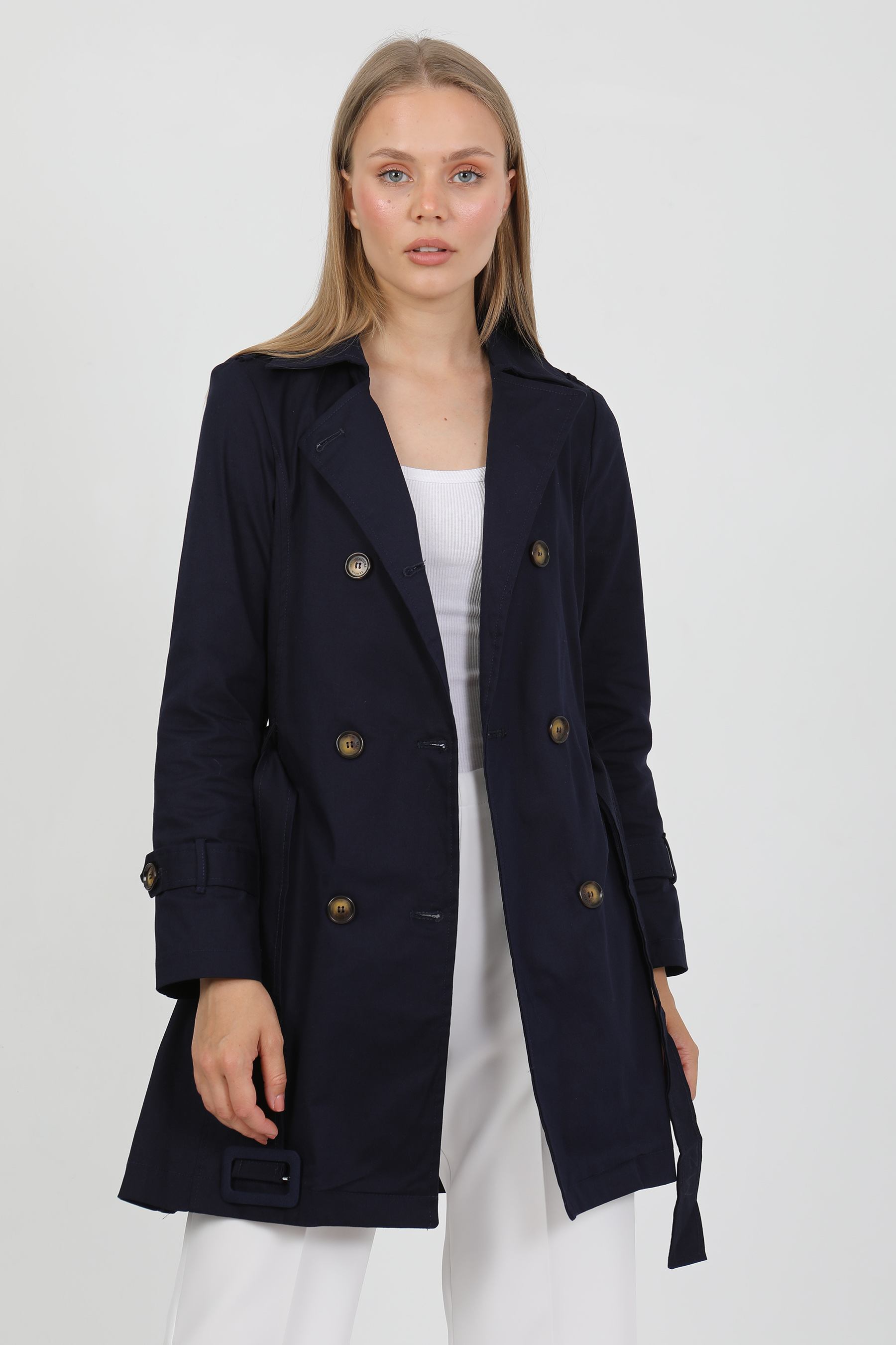 Pastelastore Esnek Pamuk Gabardin Kısa (80cm) Omuz Apoletli Kemerli Kadın Trençkot 1120