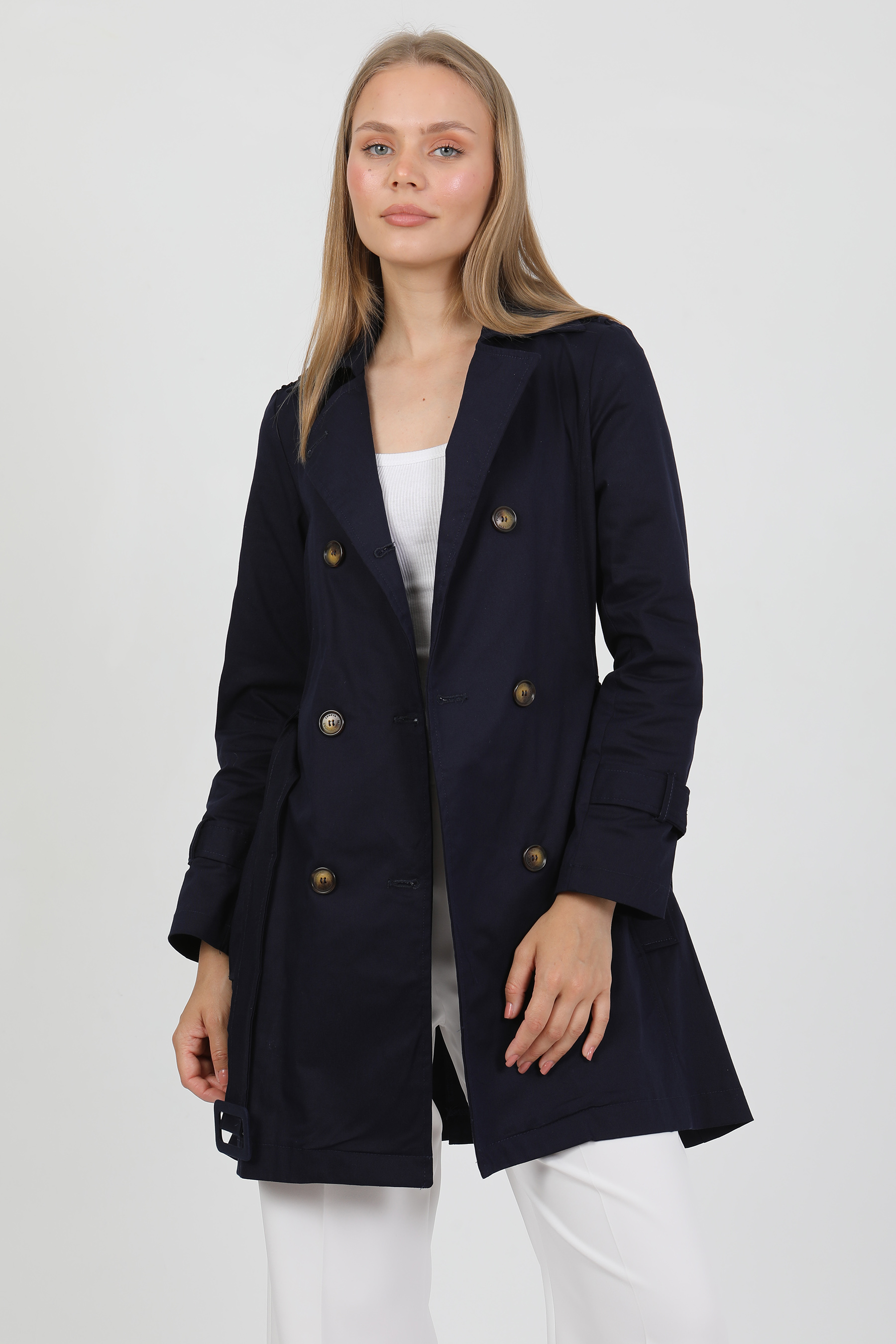 Pastelastore Esnek Pamuk Gabardin Kısa (80cm) Omuz Apoletli Kemerli Kadın Trençkot 1120