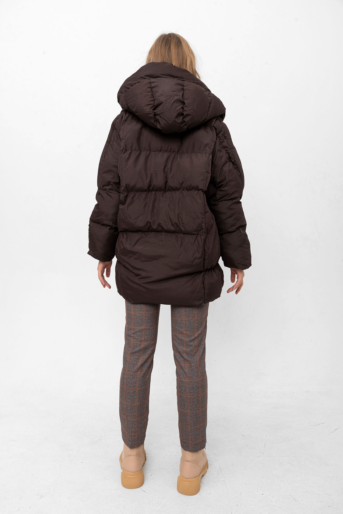 Kadın%20Kapüşonlu%20Cepli%20Oversize%20Yarasa%20Şişme%20Mont%202107
