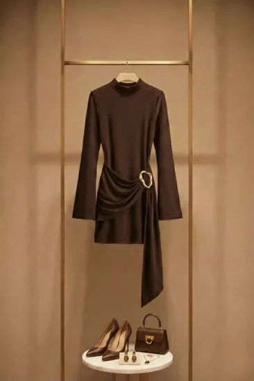 Toka Detaylı Kuşaklı Dik Yaka Mini Kadın Elbise