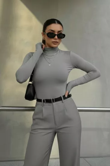 Parmak Geçmeli Kadın Body