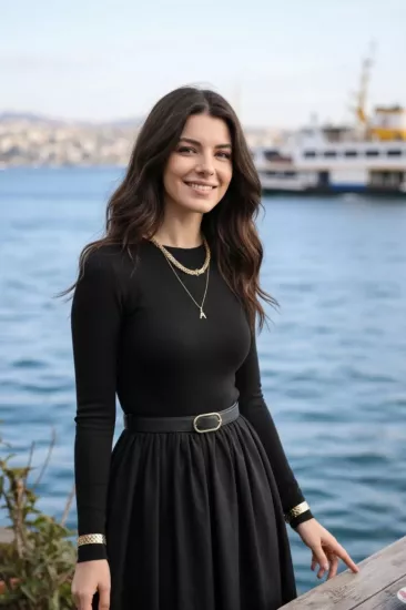 Kemerli Bisiklet Yaka Uzun Elbise